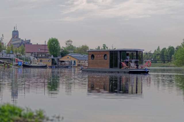 Ботели Houseboats - apartament pływający w Marinie Oława Олава-9
